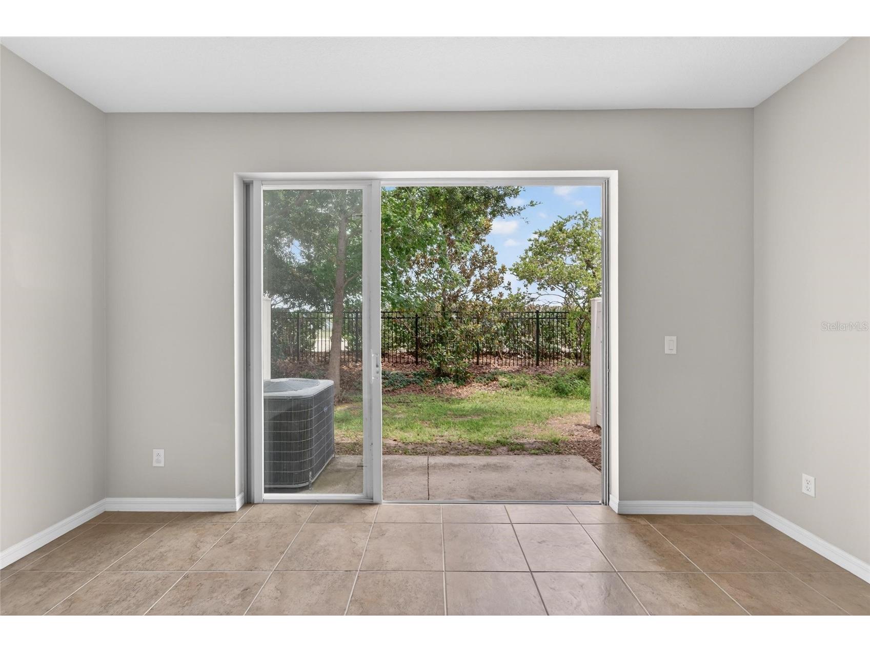 5028 White Sanderling Court Tampa FL 33619 TB8517518 image22