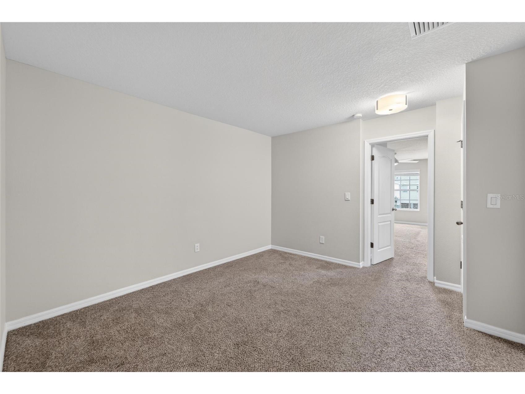 5028 White Sanderling Court Tampa FL 33619 TB8517518 image30