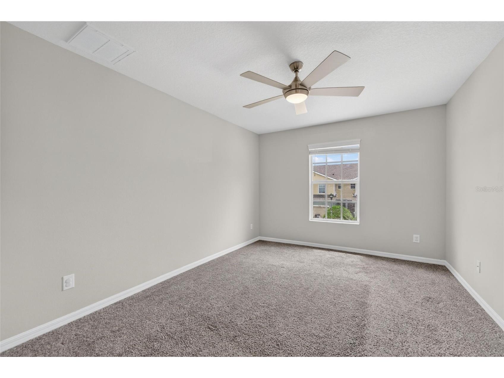 5028 White Sanderling Court Tampa FL 33619 TB8517518 image34