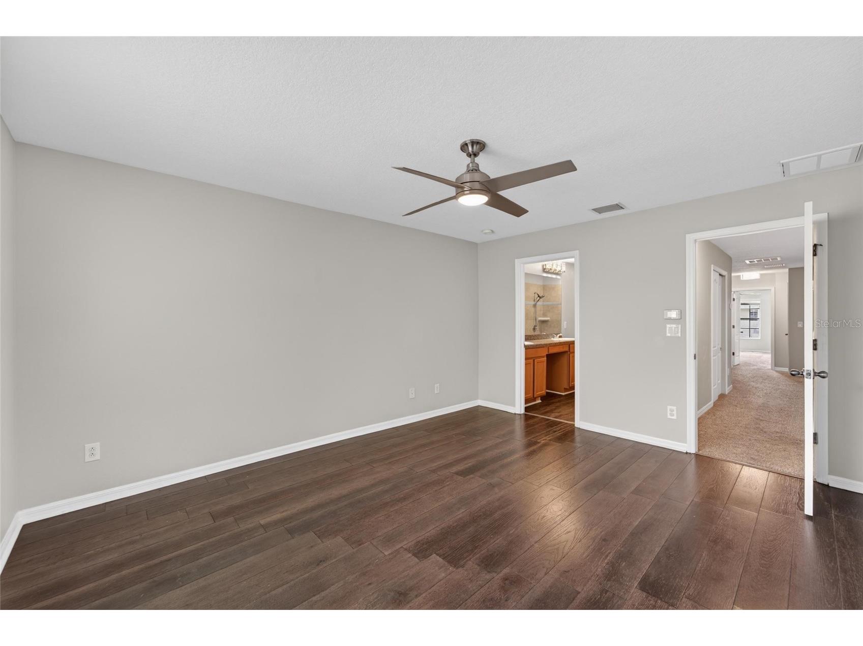 5028 White Sanderling Court Tampa FL 33619 TB8517518 image42