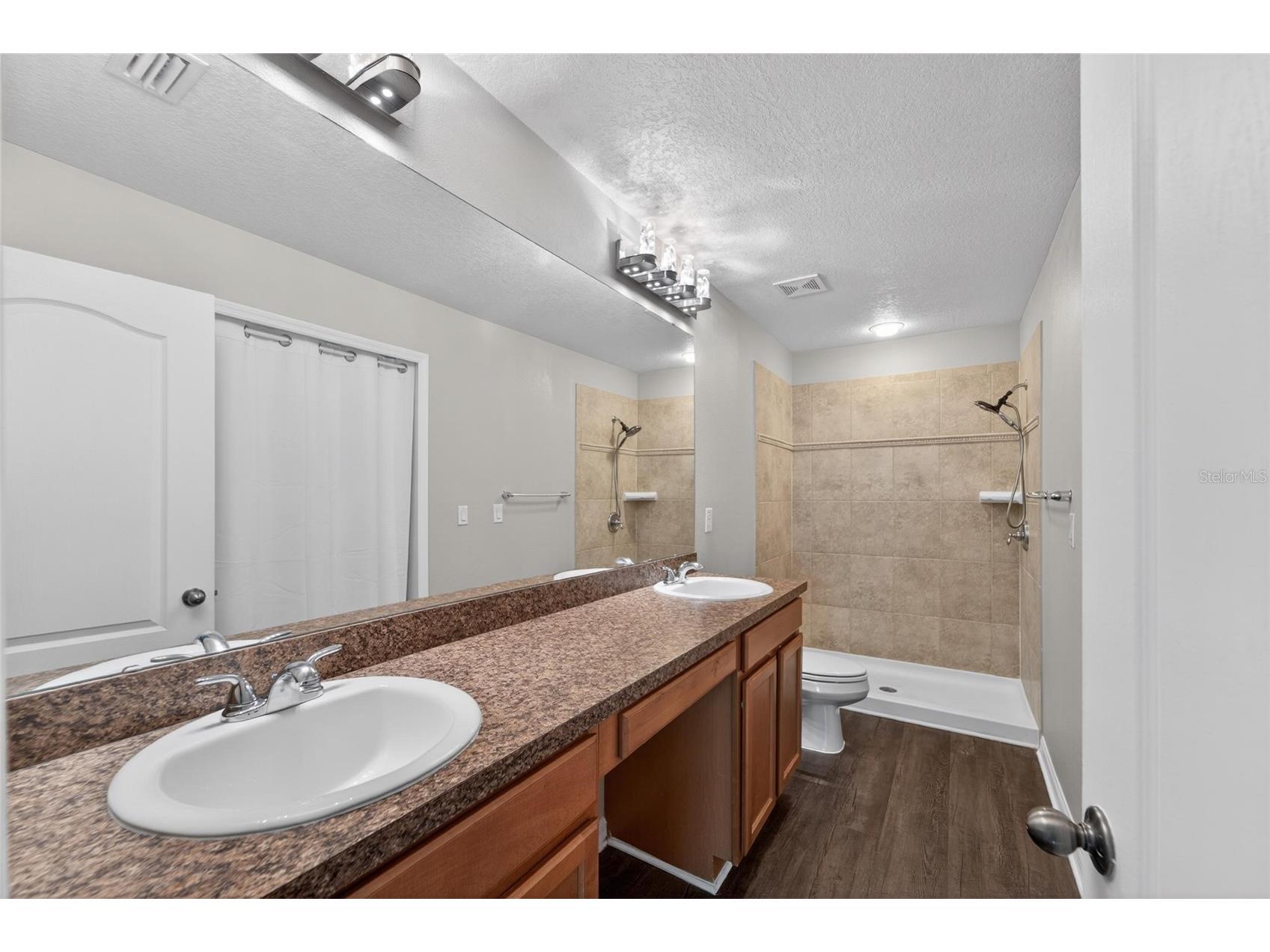 5028 White Sanderling Court Tampa FL 33619 TB8517518 image45