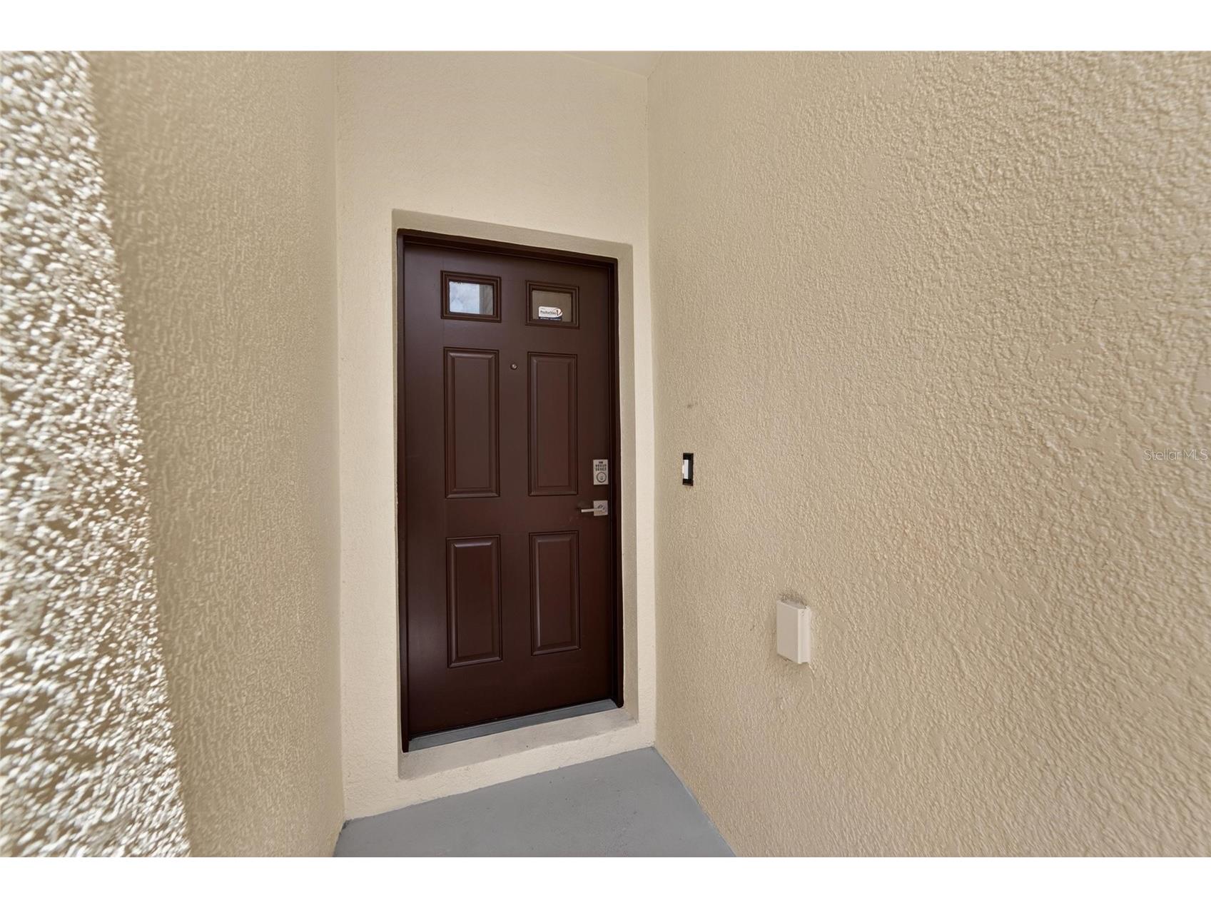 5028 White Sanderling Court Tampa FL 33619 TB8517518 image6