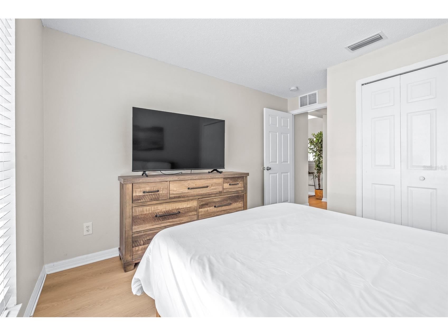 5029 Betty Street N Saint Petersburg FL 33709 TB8493270 image32