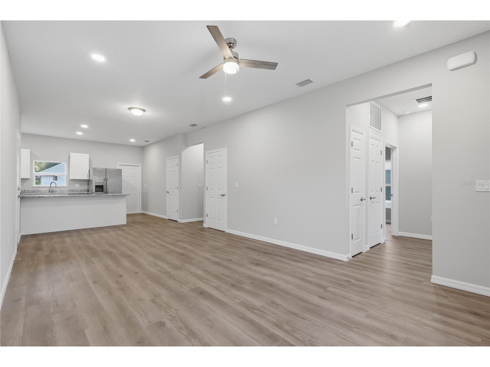 5029 Finders Ct Tampa FL 33617 TB8517568 image3
