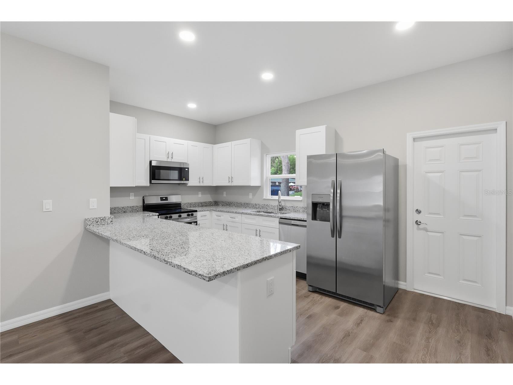 5029 Finders Ct Tampa FL 33617 TB8517568 image4