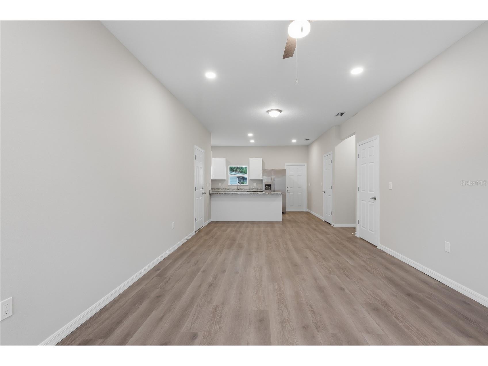 5029 Finders Ct Tampa FL 33617 TB8517568 image6