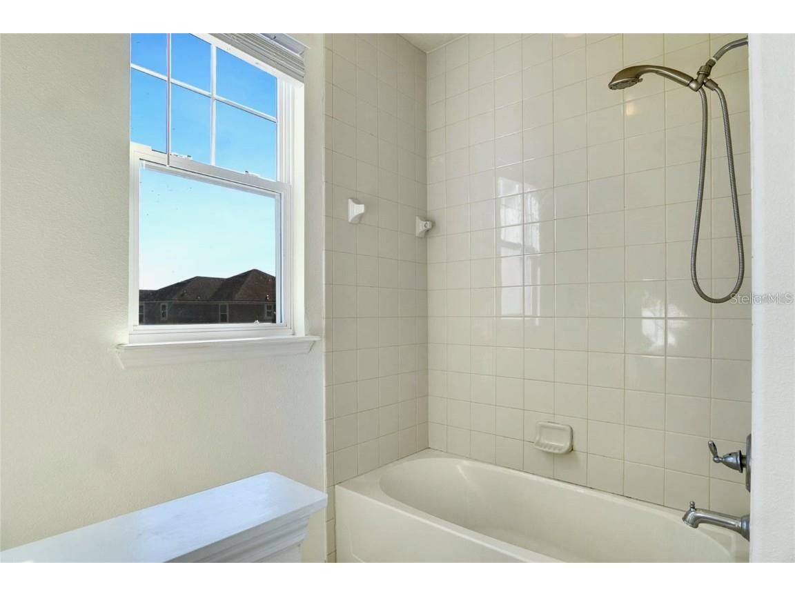 5029 Southlawn Avenue Orlando FL 32811 O6359031 image15