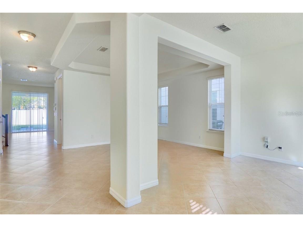 5029 Southlawn Avenue Orlando FL 32811 O6359031 image2