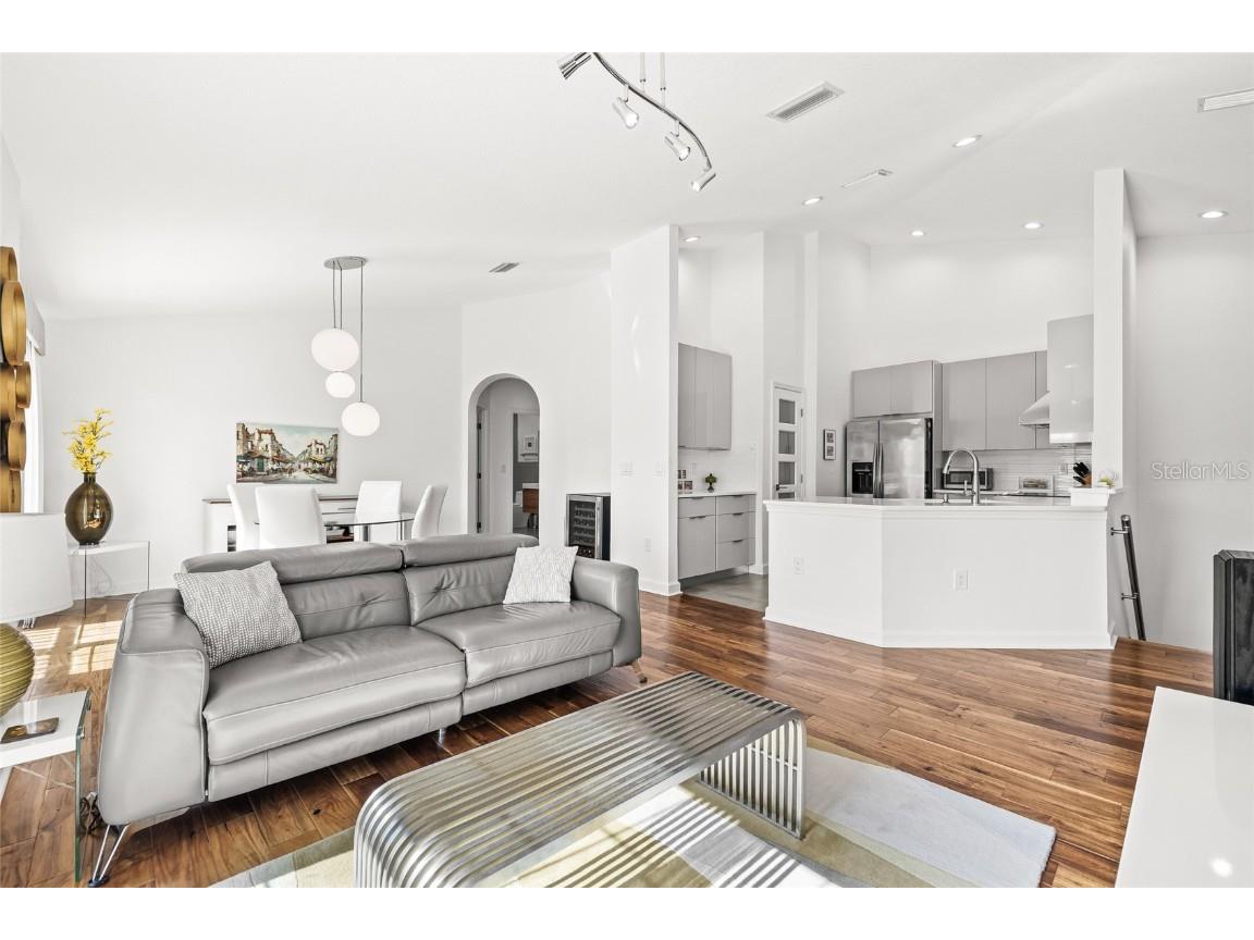 503 51st Avenue N Saint Petersburg FL 33703 TB8445205 image7