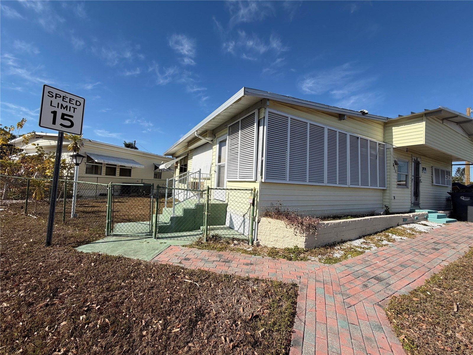 503 51st Avenue Plaza W Bradenton FL 34207 O6414637 image2