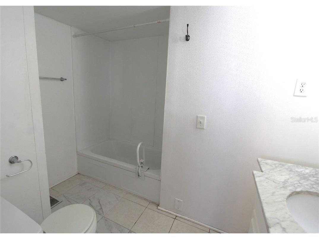 503 51st Avenue W #503 Bradenton FL 34207 A4675602 image10