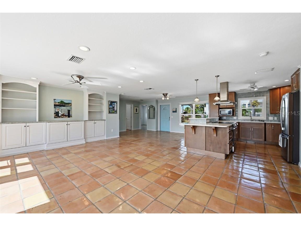 503 65th Street Holmes Beach FL 34217 A4671257 image10