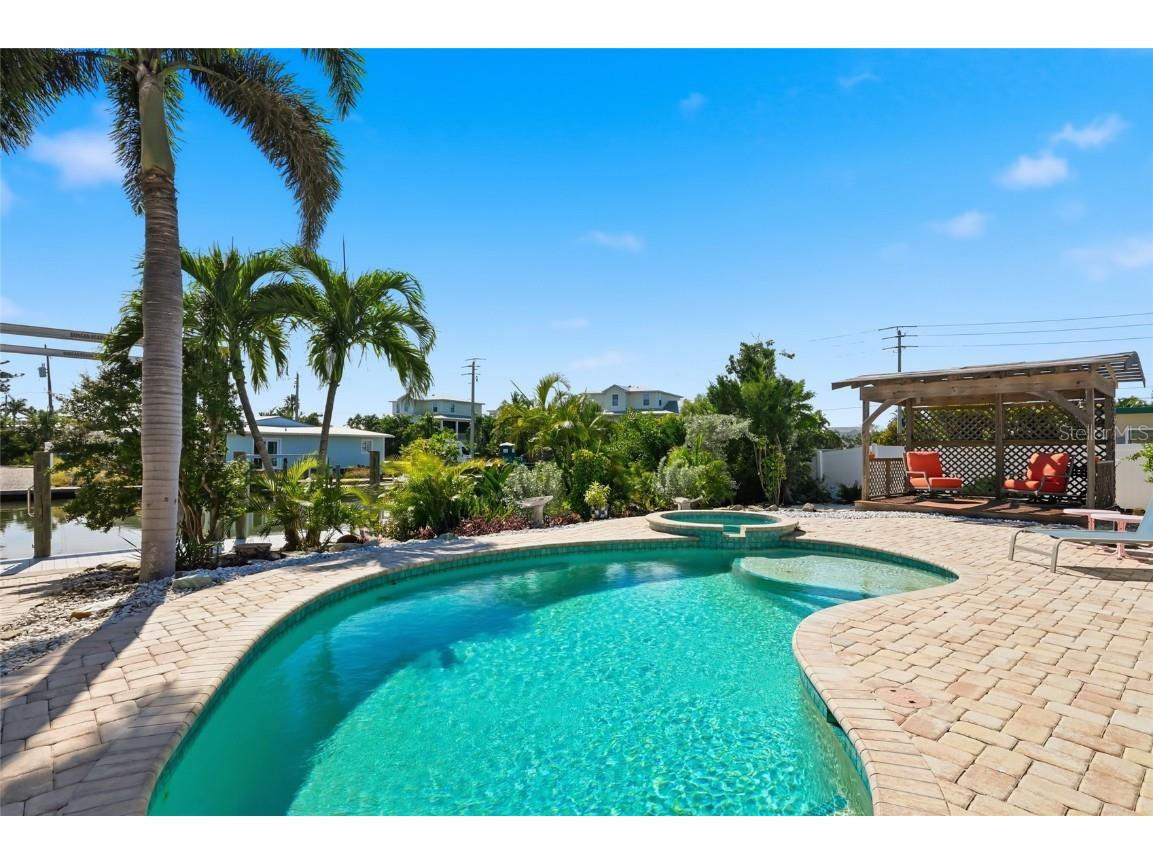 503 65th Street Holmes Beach FL 34217 A4671257 image2