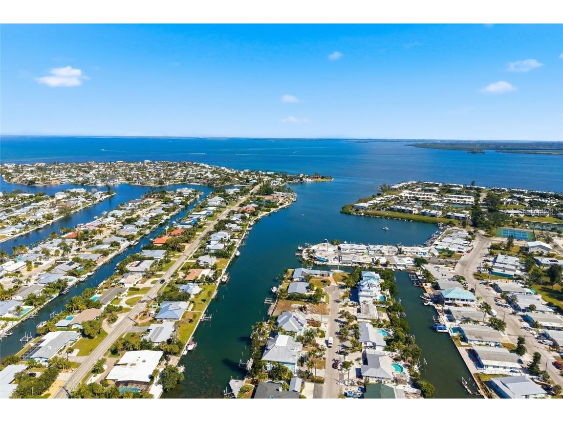 503 65th Street Holmes Beach FL 34217 A4671257 image3