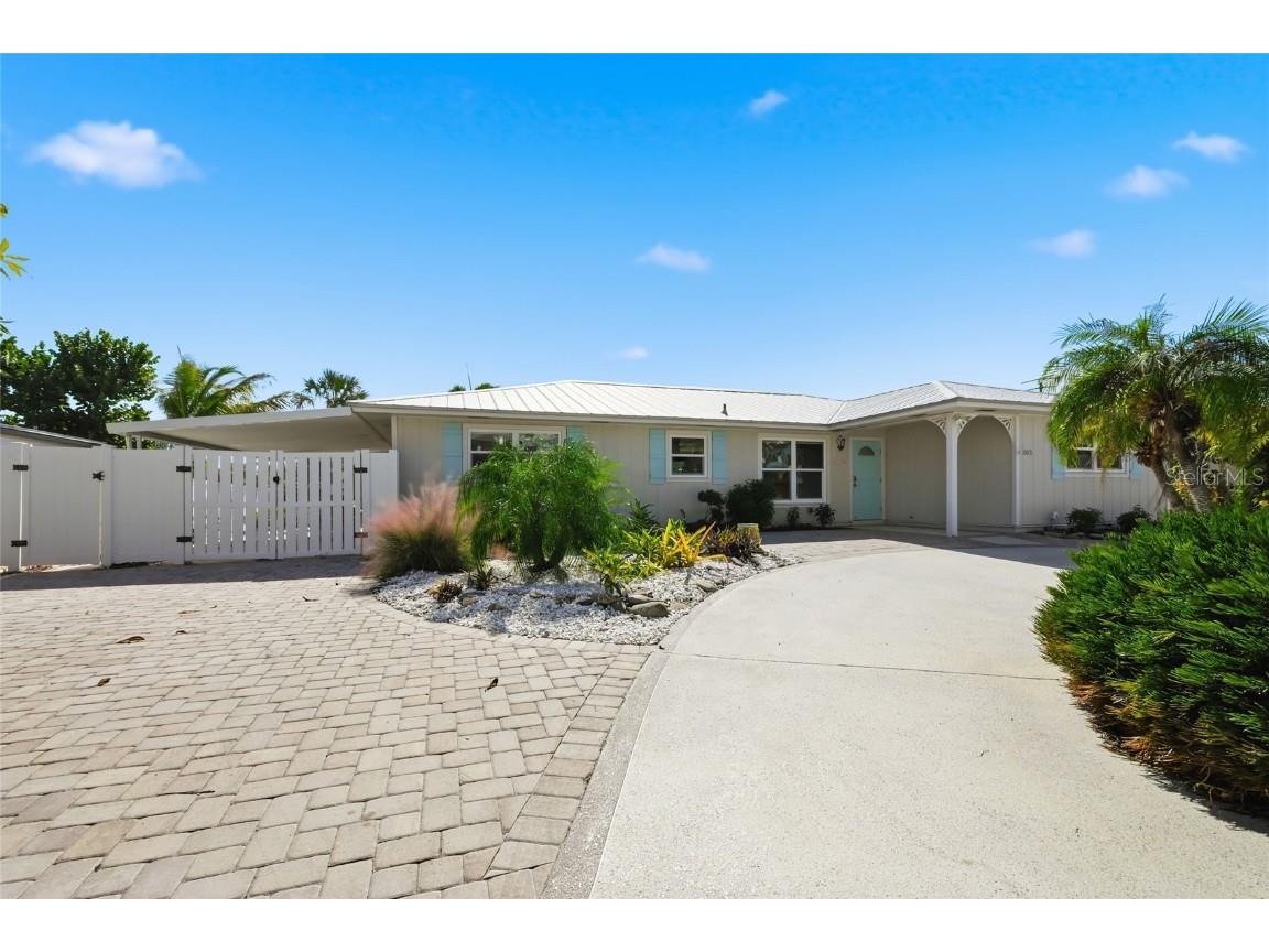 503 65th Street Holmes Beach FL 34217 A4671257 image8