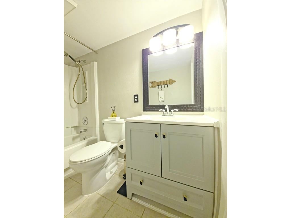 503 Albee Farm Road #B1 Venice FL 34285 A4670991 image20