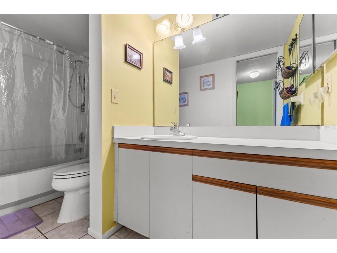 503 Albee Farm Road #B16 Venice FL 34285 A4663520 image14