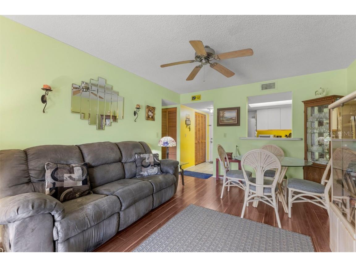 503 Albee Farm Road #B16 Venice FL 34285 A4663520 image3