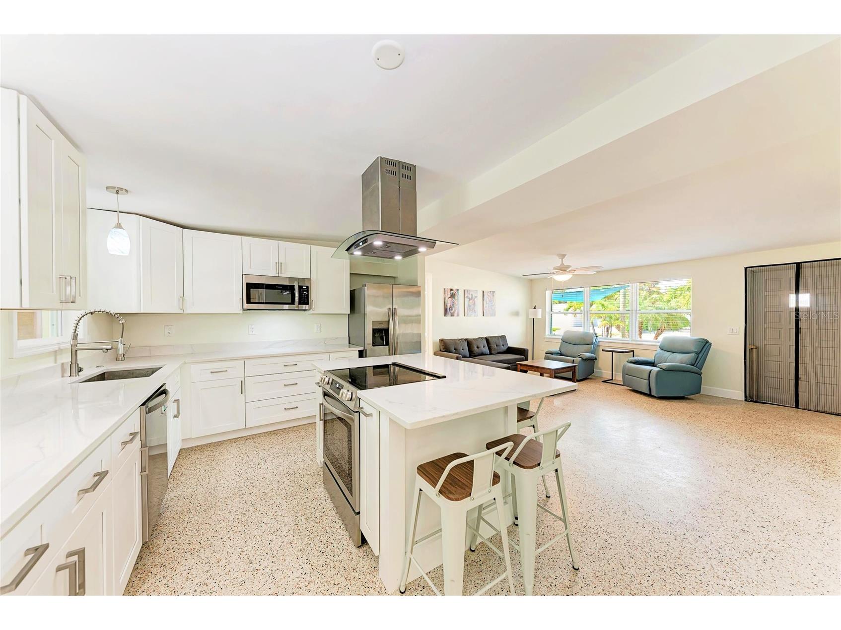 503 Bayview Drive Holmes Beach FL 34217 A4676121 image14