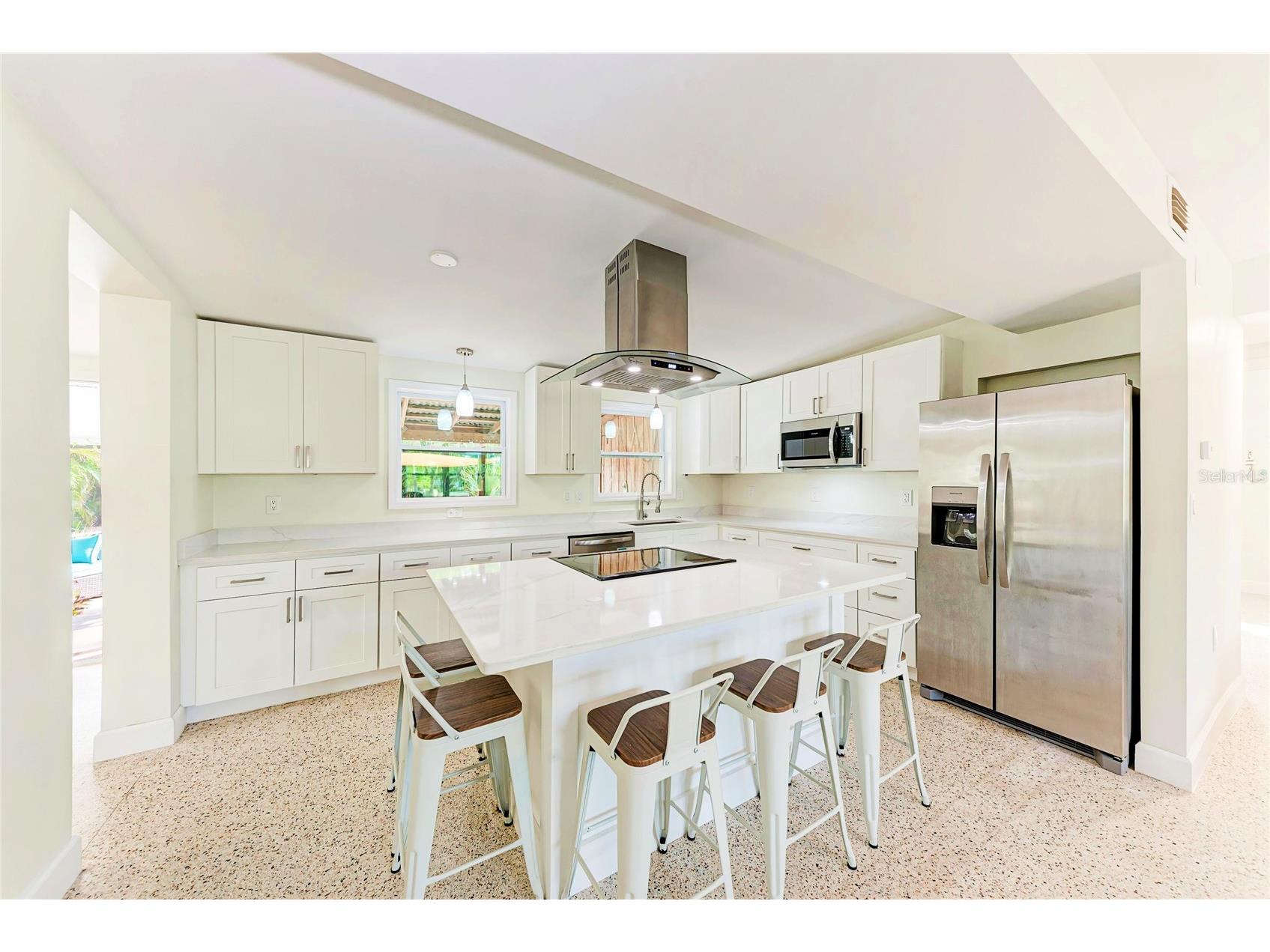 503 Bayview Drive Holmes Beach FL 34217 A4676121 image18
