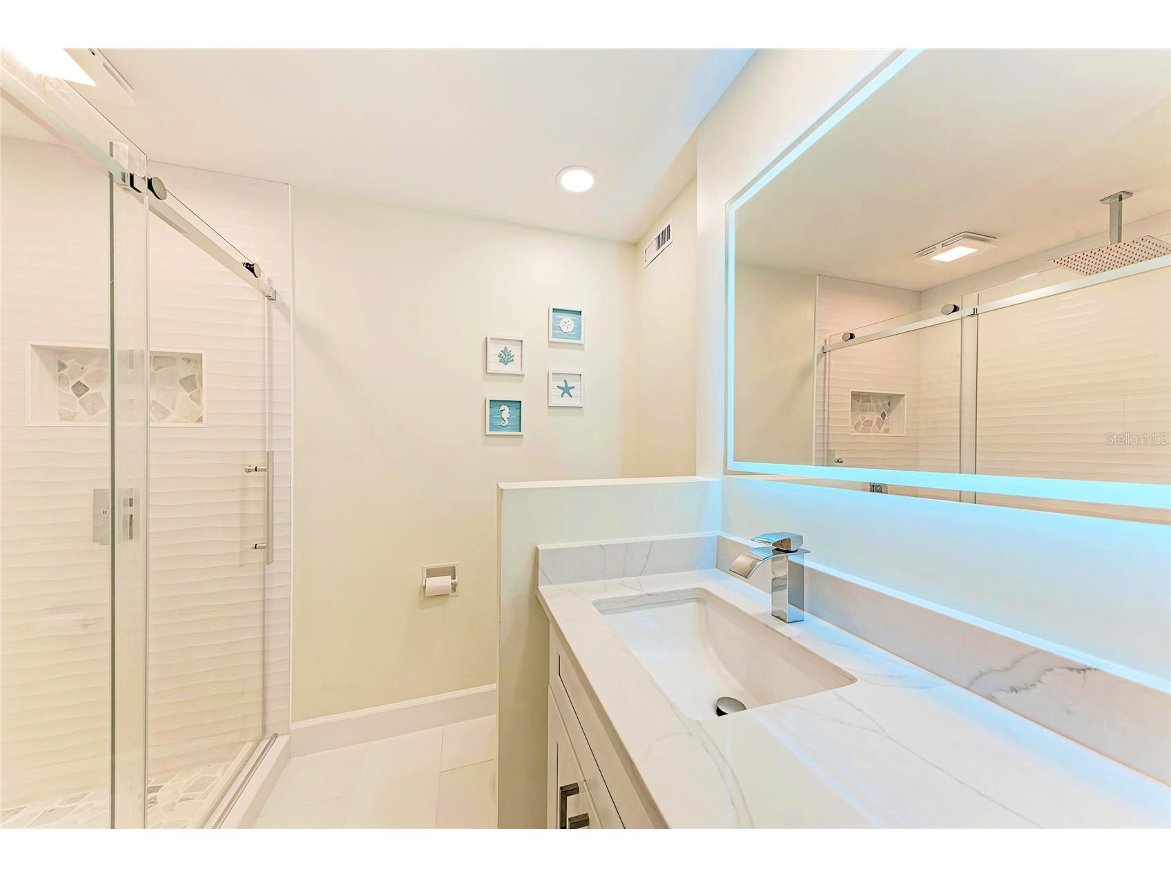 503 Bayview Drive Holmes Beach FL 34217 A4676121 image23