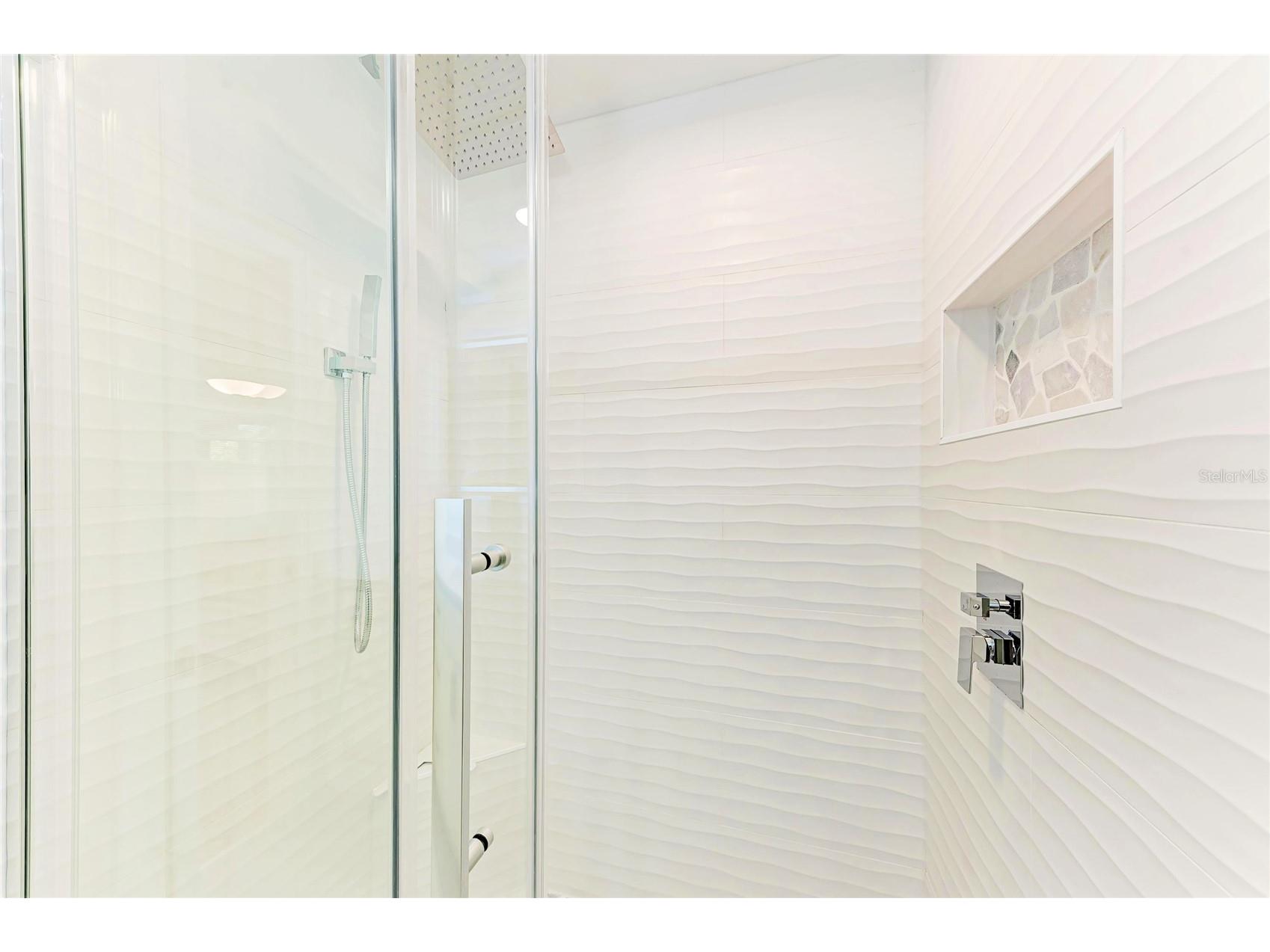 503 Bayview Drive Holmes Beach FL 34217 A4676121 image24