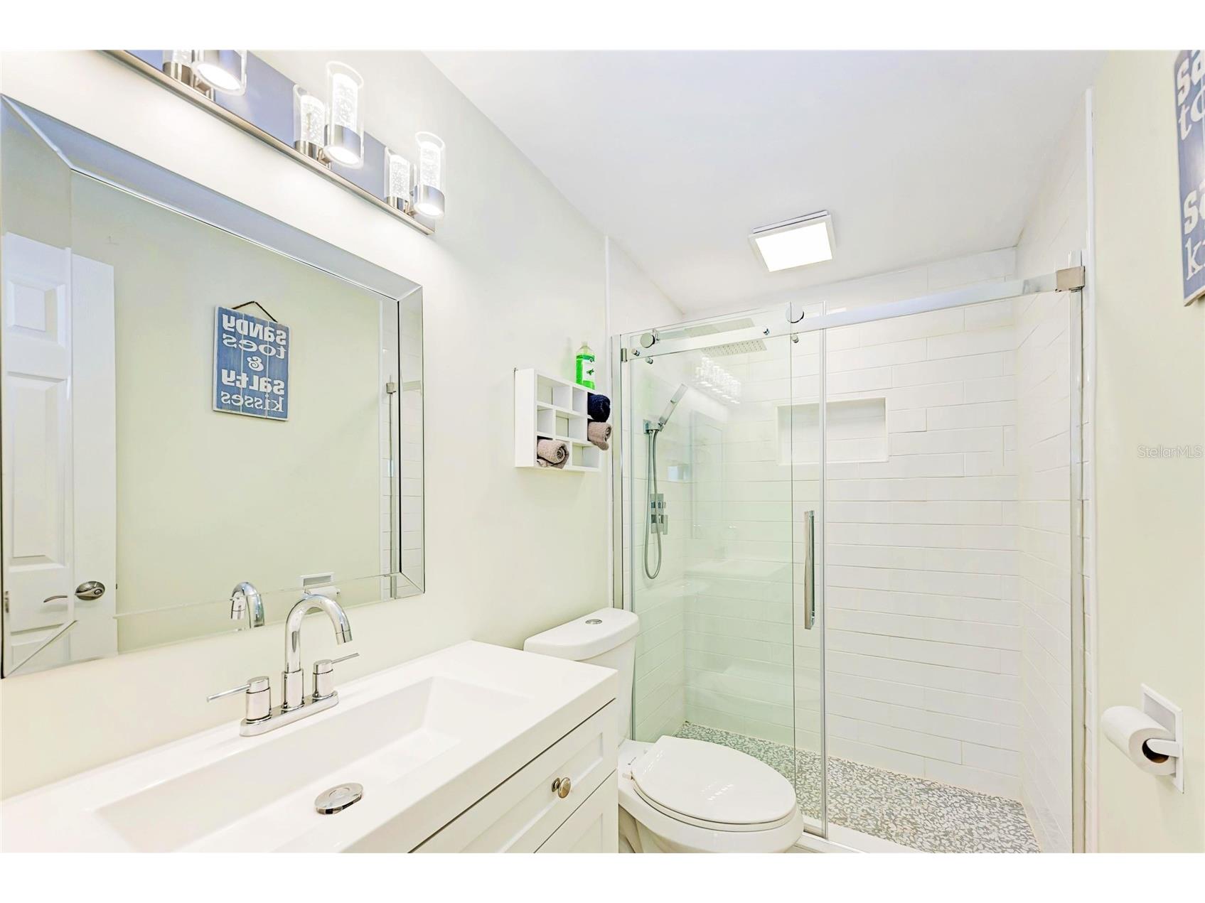 503 Bayview Drive Holmes Beach FL 34217 A4676121 image31