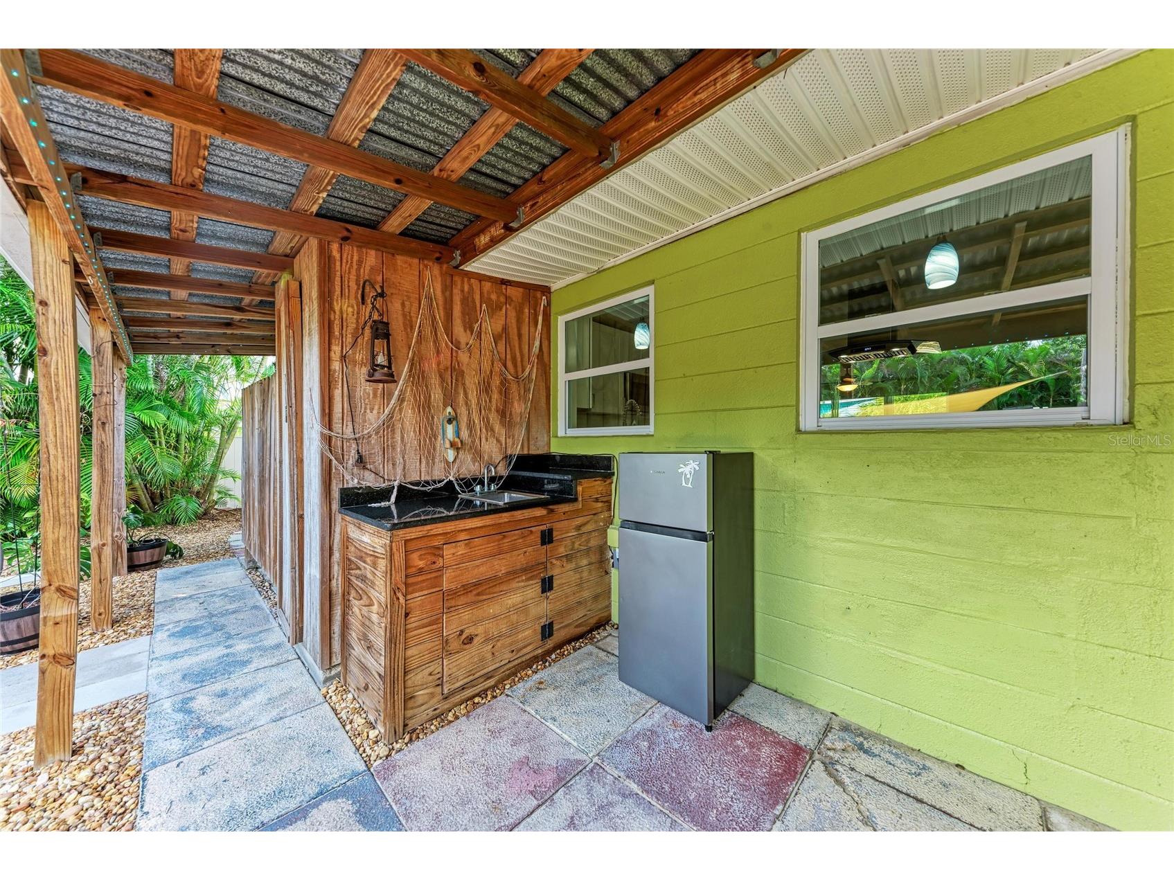 503 Bayview Drive Holmes Beach FL 34217 A4676121 image45