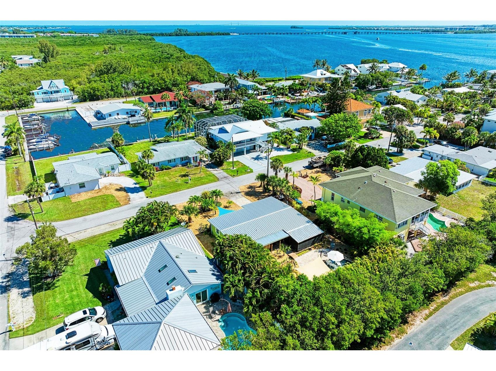 503 Bayview Drive Holmes Beach FL 34217 A4676121 image47