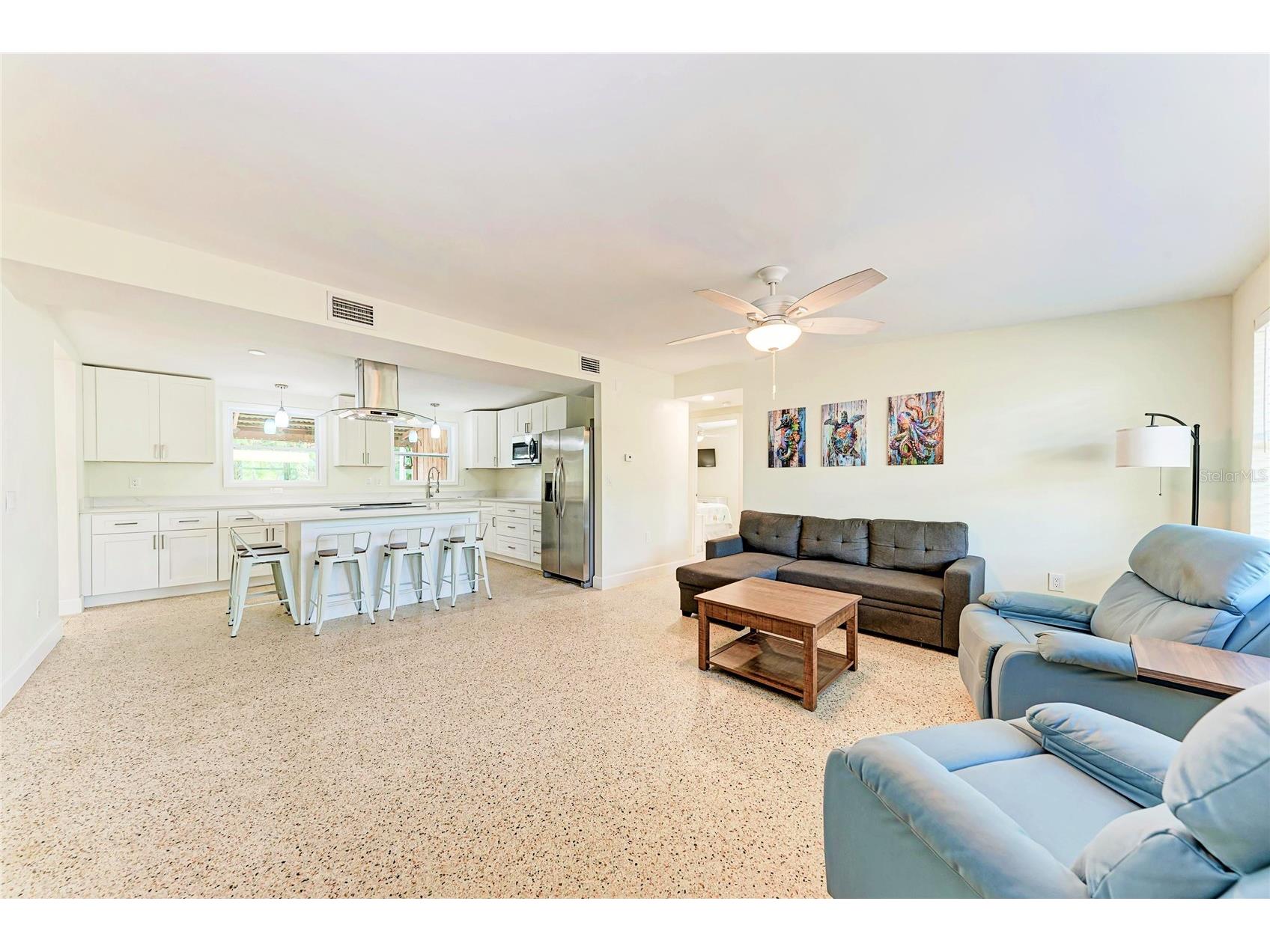 503 Bayview Drive Holmes Beach FL 34217 A4676121 image8