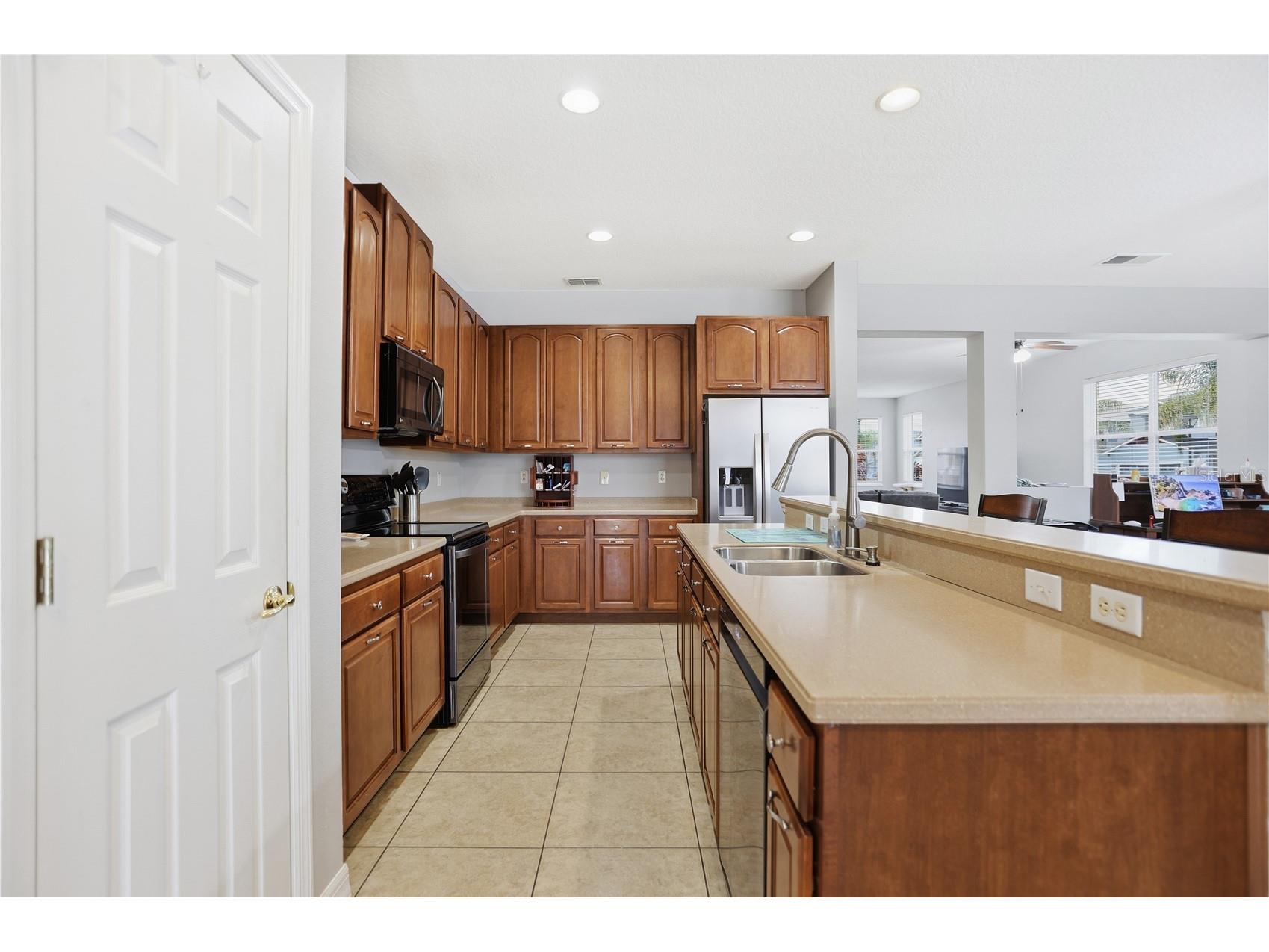 503 First Cape Coral Drive Winter Garden FL 34787 - BLACK LAKE & JOHN'S LAKE O6381166 image10