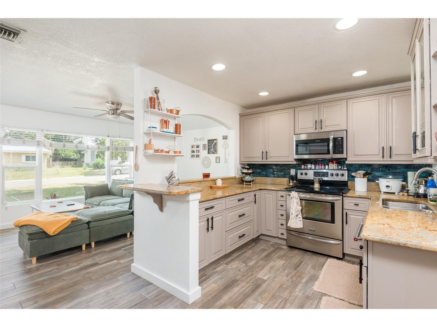503 Hedge Row Road Brandon FL 33510 TB8512168 image9