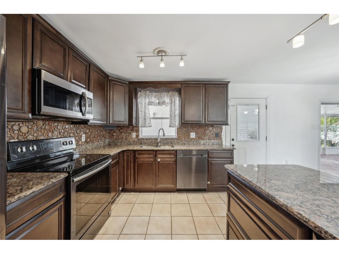 503 Holt Circle Winter Haven FL 33880 TB8384455 image19