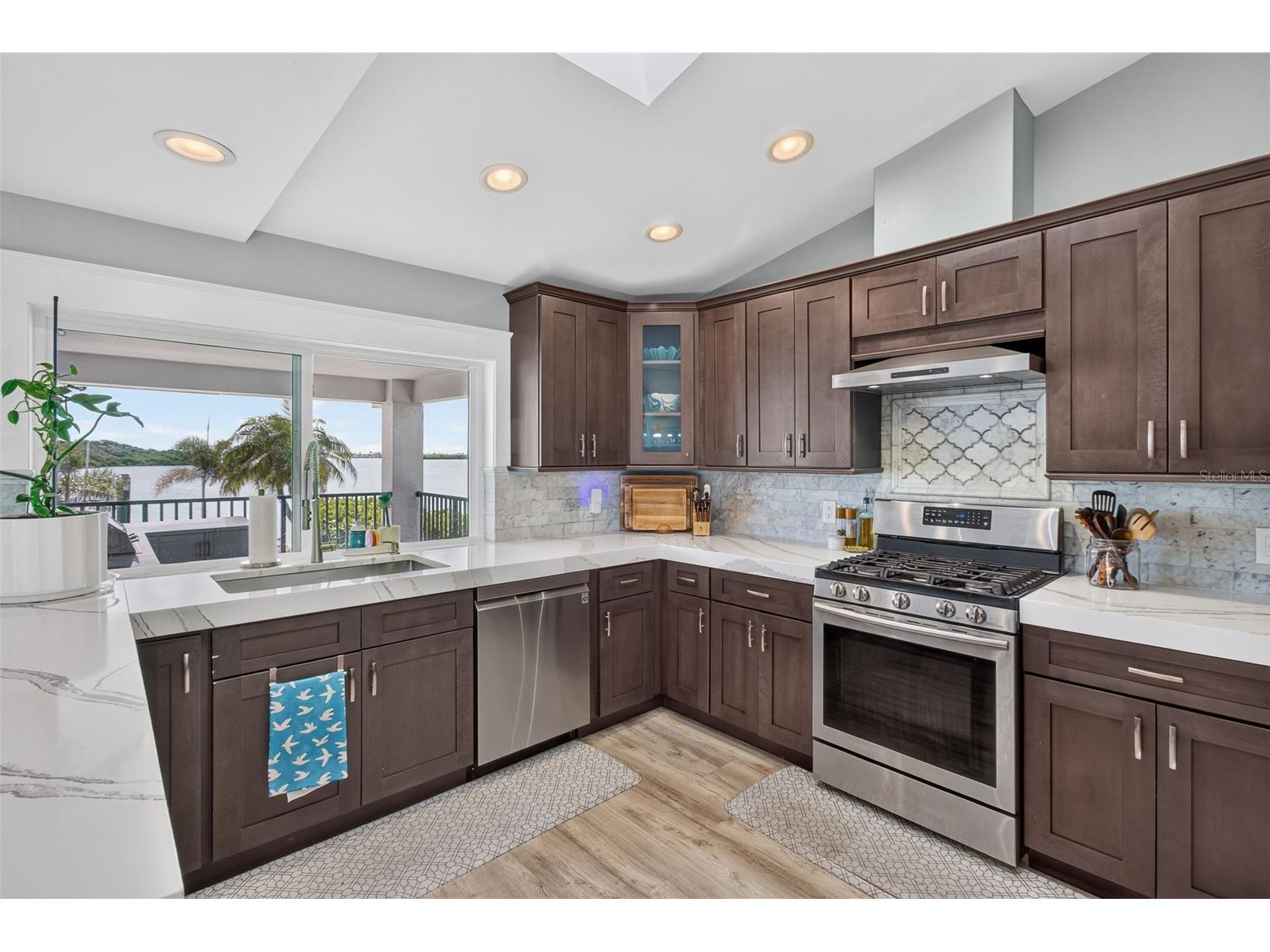 503 Johns Pass Avenue Madeira Beach FL 33708 - BOCA CIEGA BAY TB8519984 image13