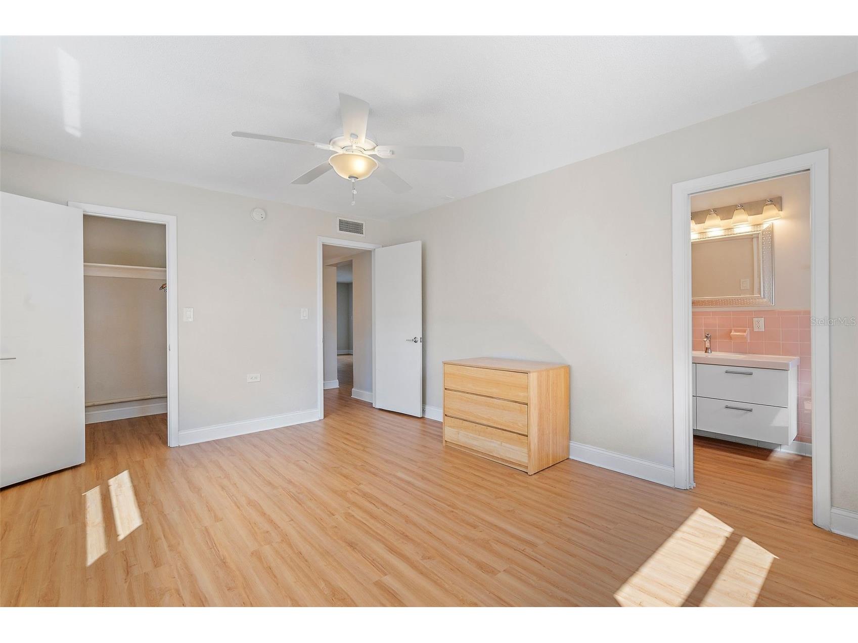 503 Monterey Boulevard NE #2 Saint Petersburg FL 33704 TB8464215 image17