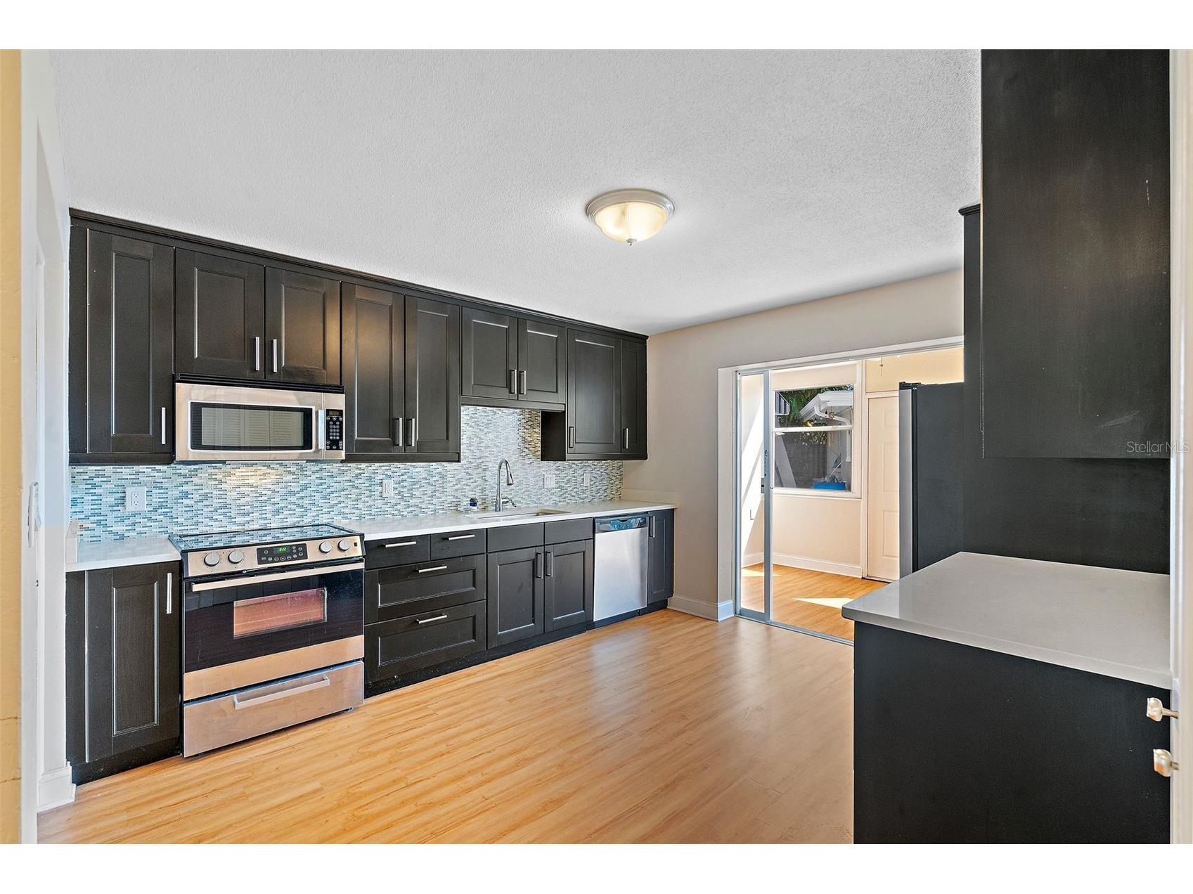 503 Monterey Boulevard NE #2 Saint Petersburg FL 33704 TB8464215 image5