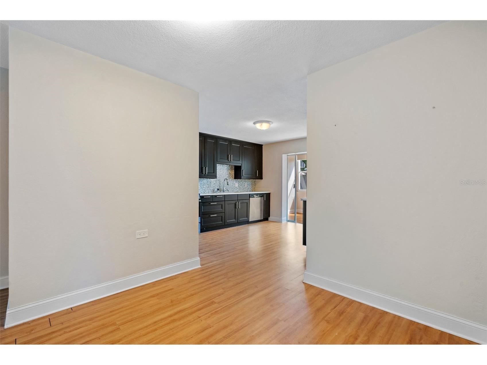 503 Monterey Boulevard NE #2 Saint Petersburg FL 33704 TB8464215 image8