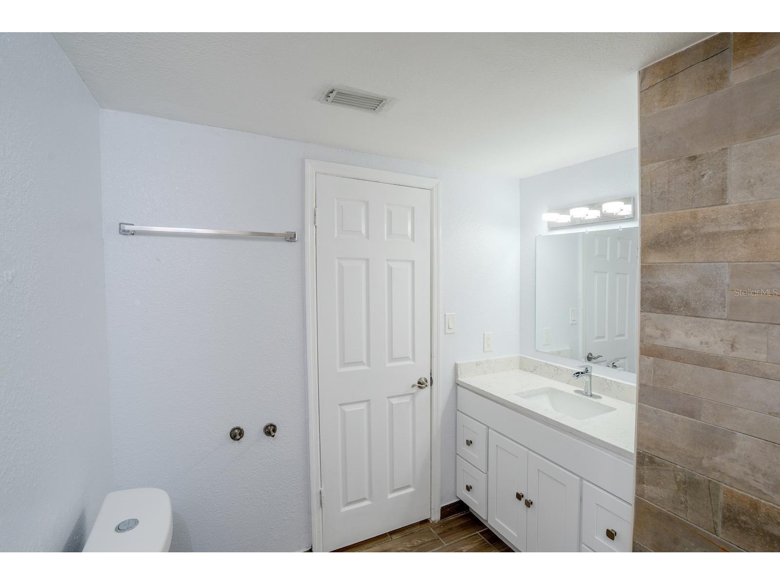 503 Moore Avenue Seffner FL 33584 TB8508105 image21