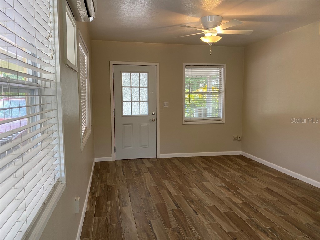 503 N Osprey Avenue Sarasota FL 34236 A4674885 image13