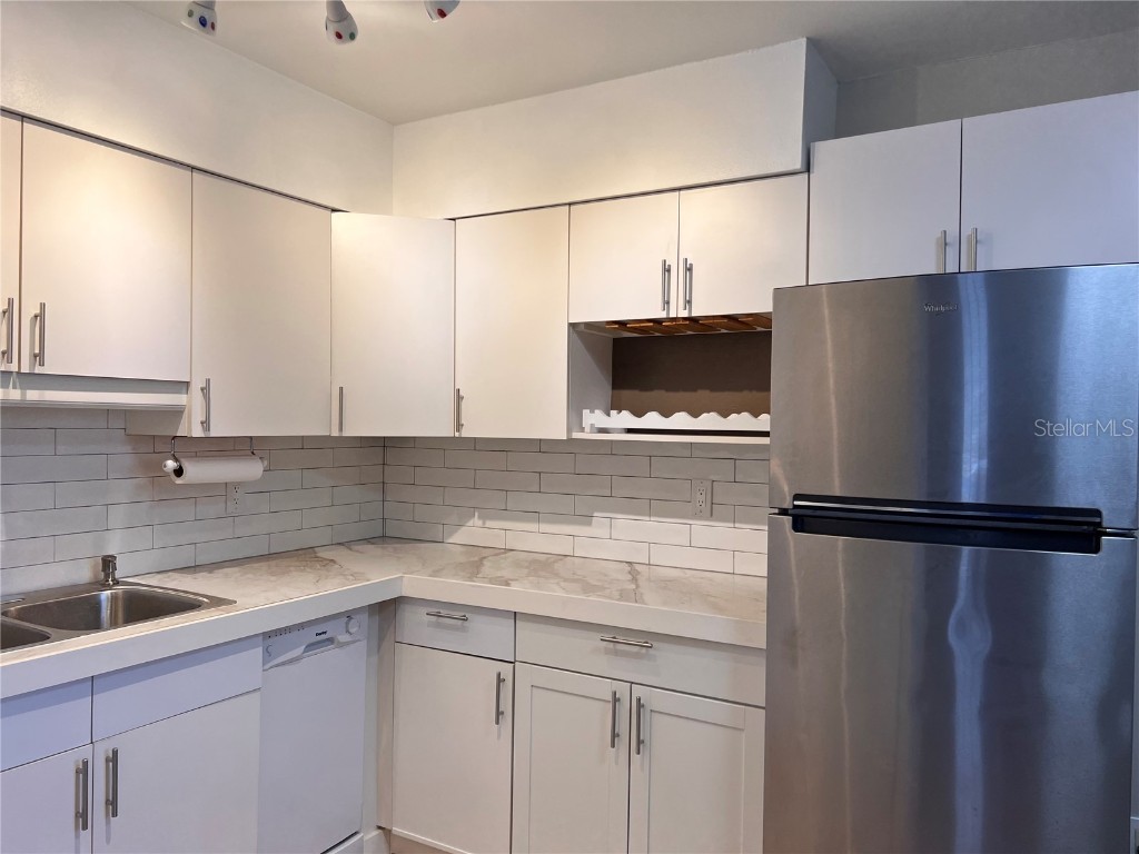 503 N Osprey Avenue Sarasota FL 34236 A4674885 image25