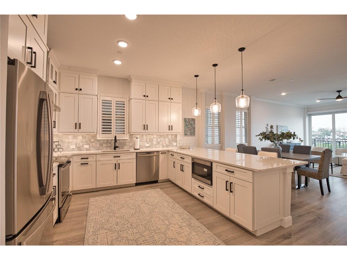 503 N Tamiami Trail #301 Venice FL 34285 N6140115 image13