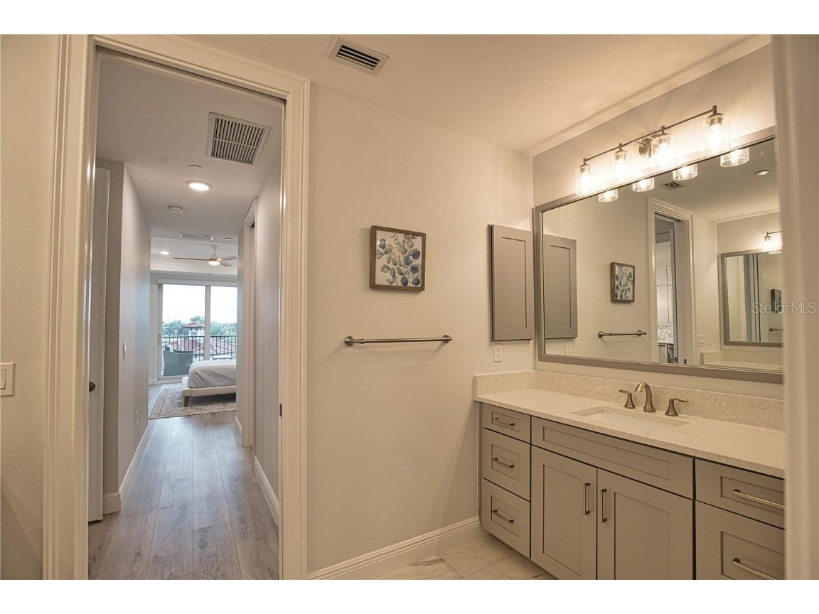 503 N Tamiami Trail #301 Venice FL 34285 N6140115 image29