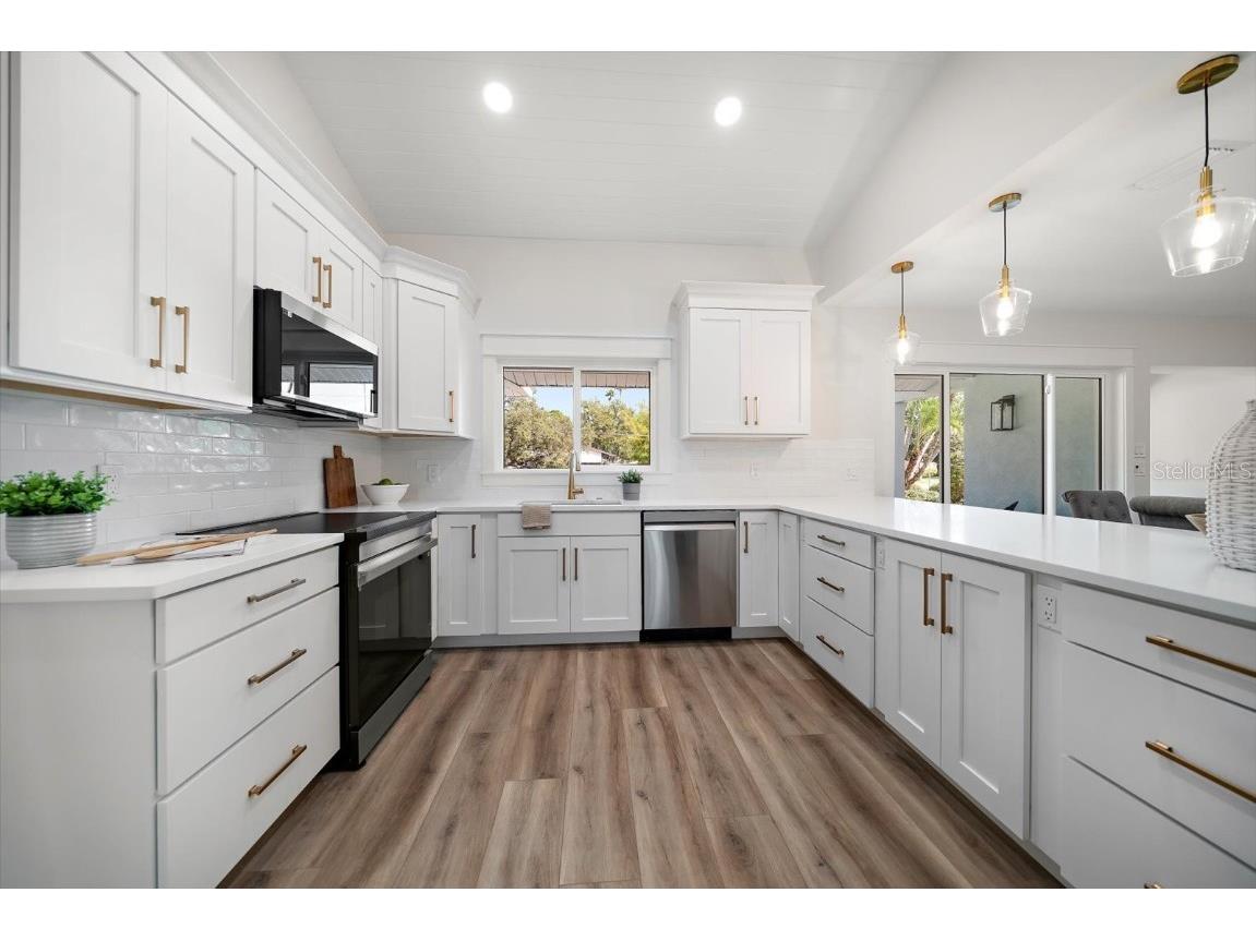 503 Poinsettia Road Belleair FL 33756 TB8441315 image11