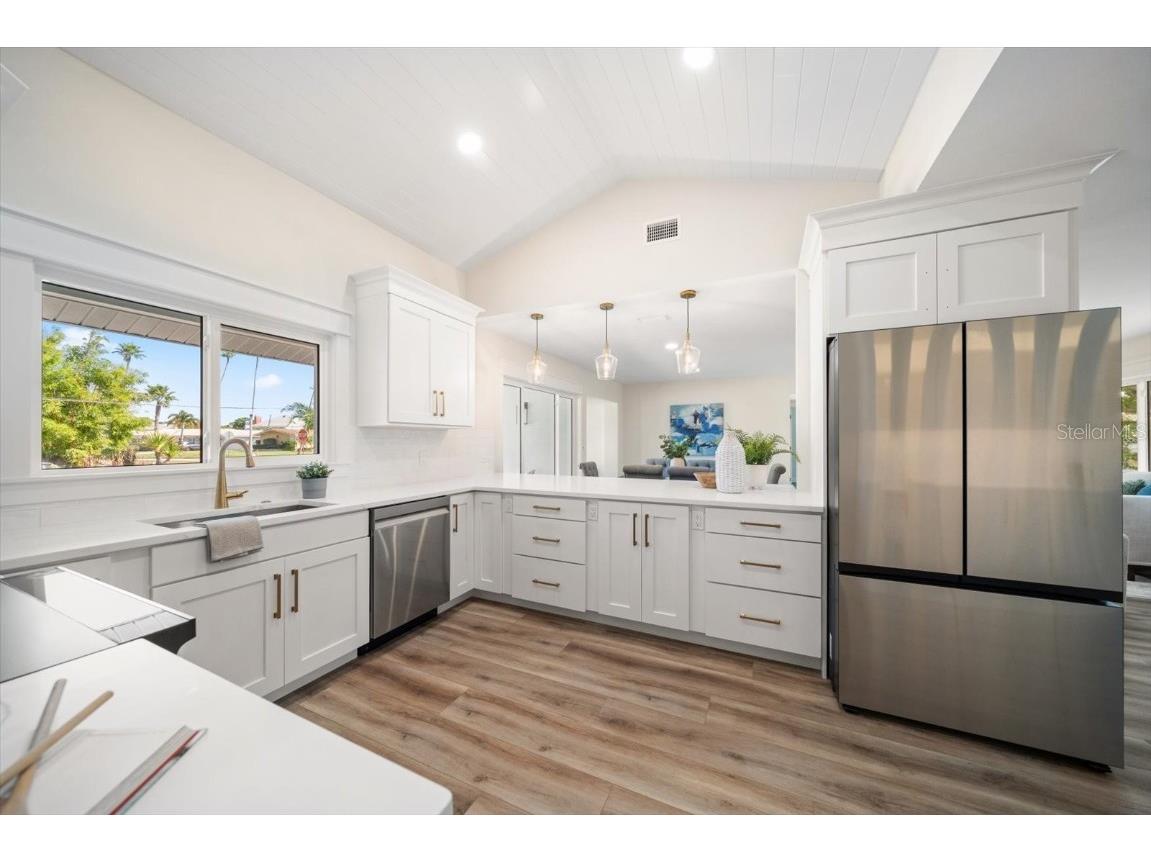 503 Poinsettia Road Belleair FL 33756 TB8441315 image3