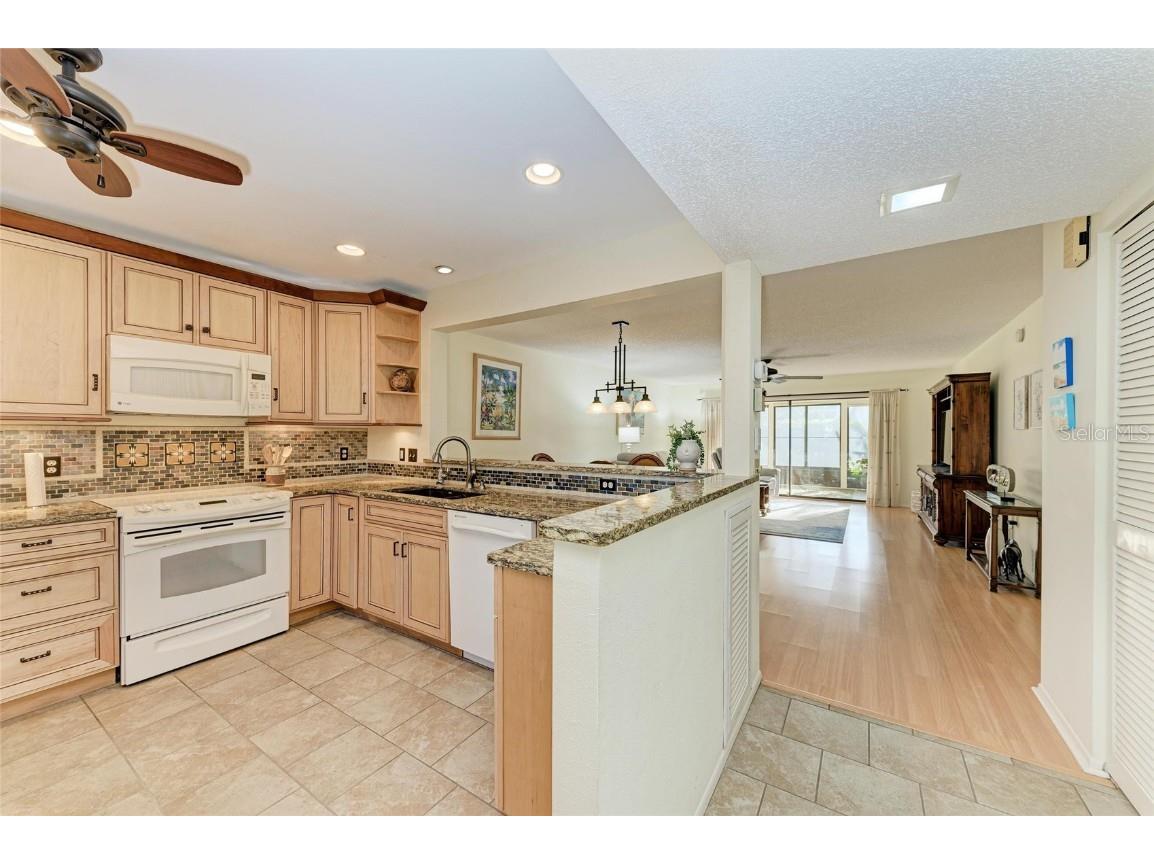 503 Spring Lakes Boulevard #503 Bradenton FL 34210 A4640702 image7