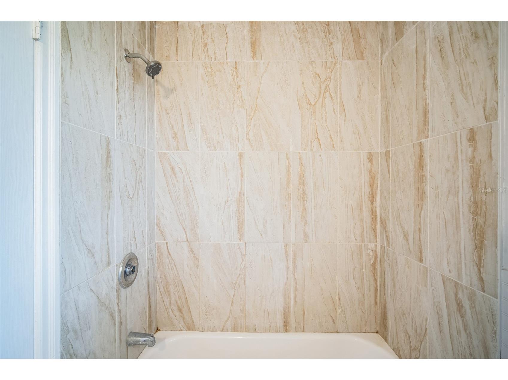 503 W Lee Street Plant City FL 33563 TB8481109 image7