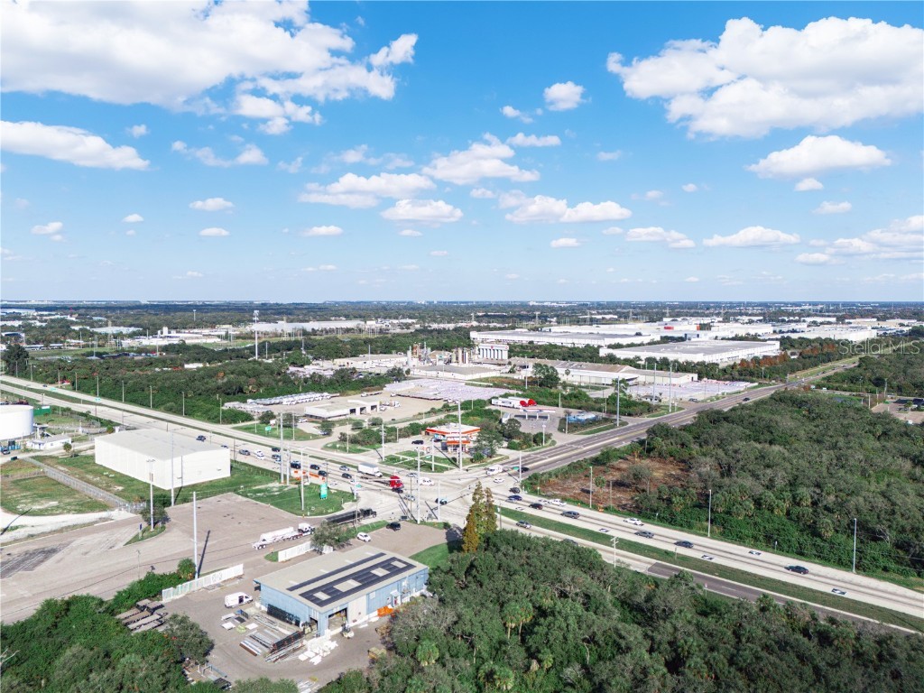 5030 Madison Avenue Tampa FL 33619 P4937477 image10