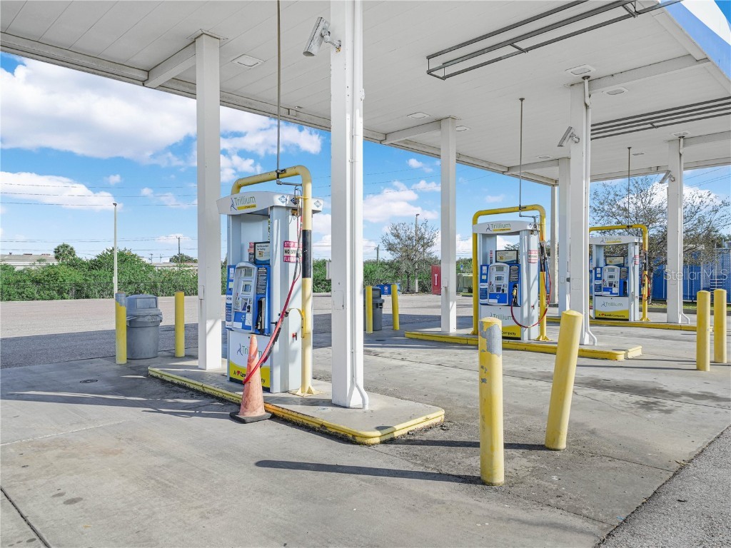 5030 Madison Avenue Tampa FL 33619 P4937477 image4