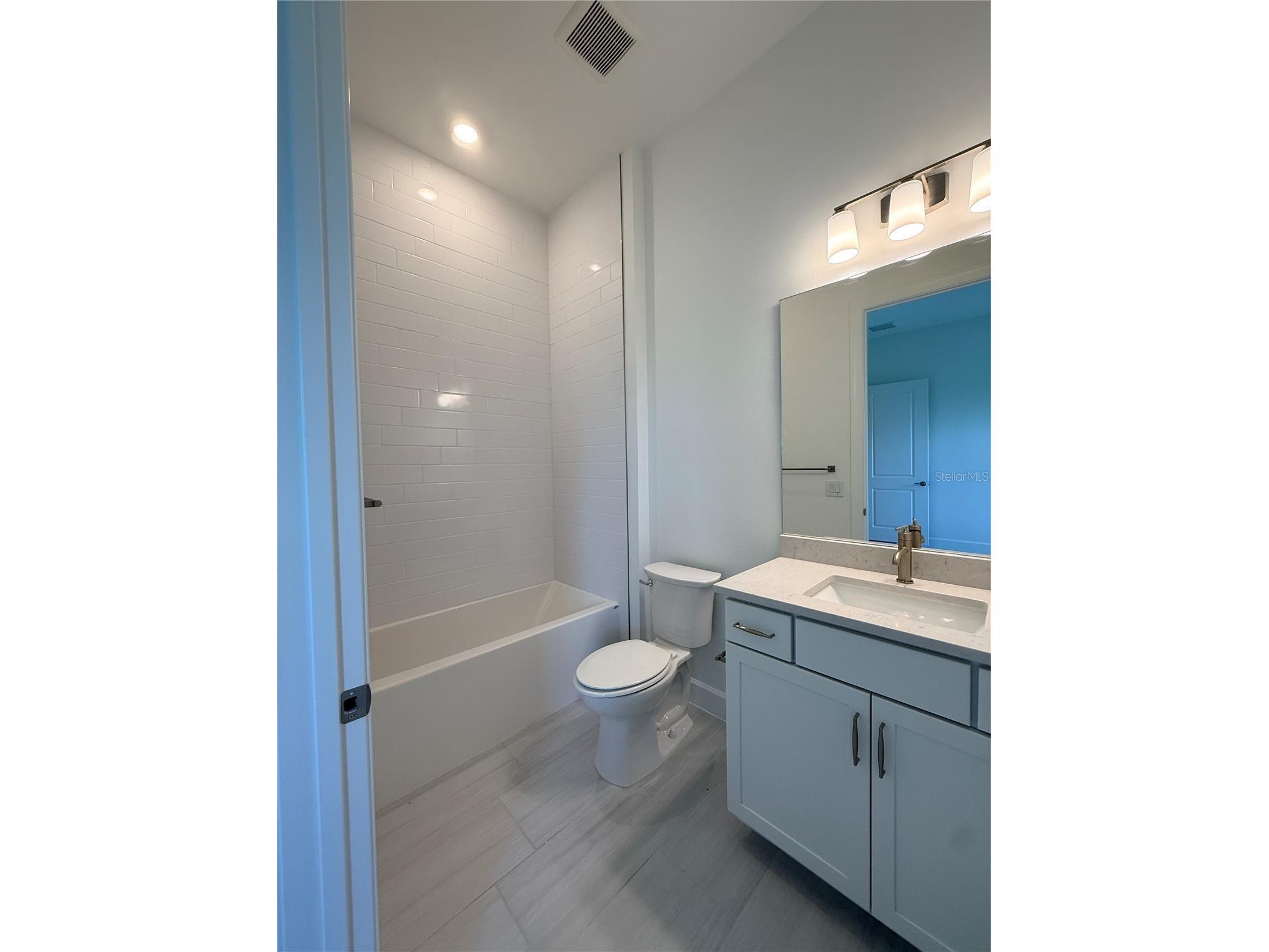 5031 Golden Shore Court Lakewood Ranch FL 34211 TB8511548 image13