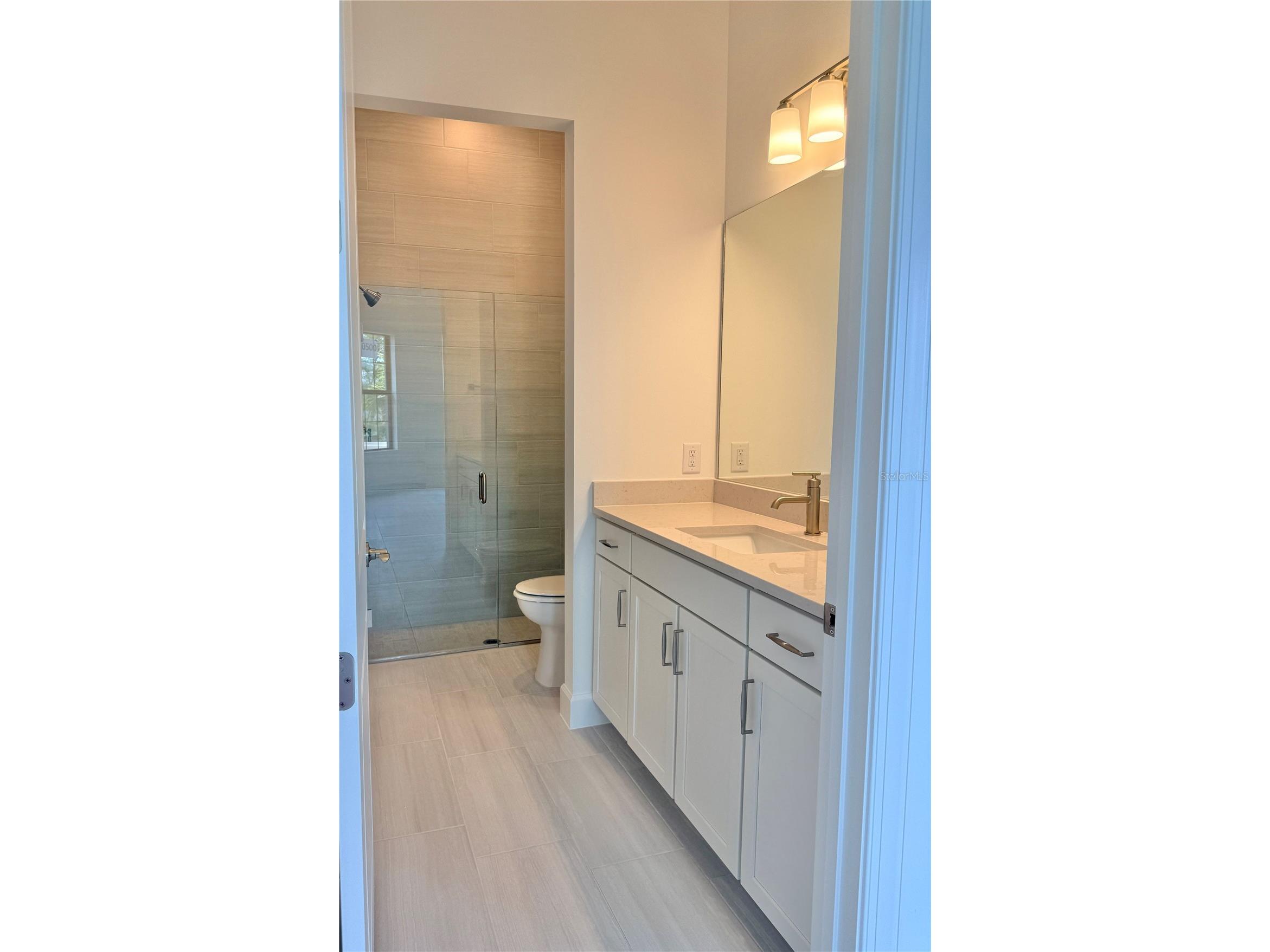 5031 Golden Shore Court Lakewood Ranch FL 34211 TB8511548 image8